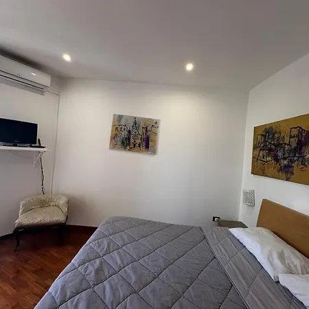 Appartement Con Balcone Vista Castello - Barivecchia - La Bella In Old Town *